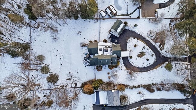 Building Photo - 244 Mathers Rd