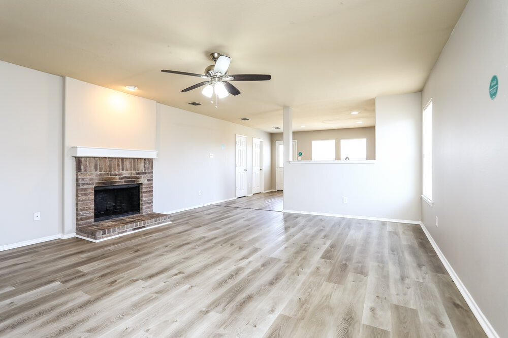 Building Photo - 529 Indian Paintbrush