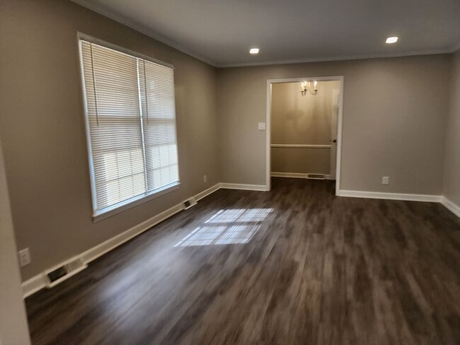 Building Photo - Remodeled Brick Rancher With a Screened Po...