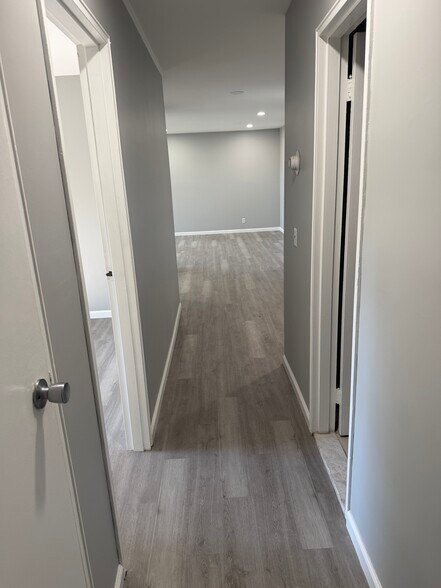 Building Photo - 1060 New Haven Ave