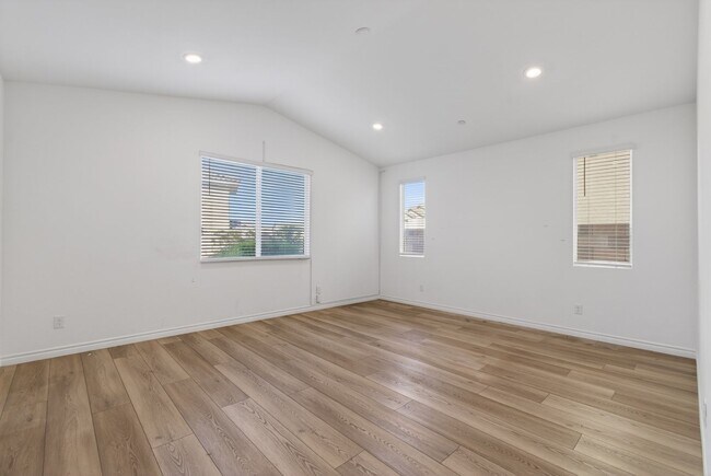 Building Photo - THIS is the HOME you have been waiting for!