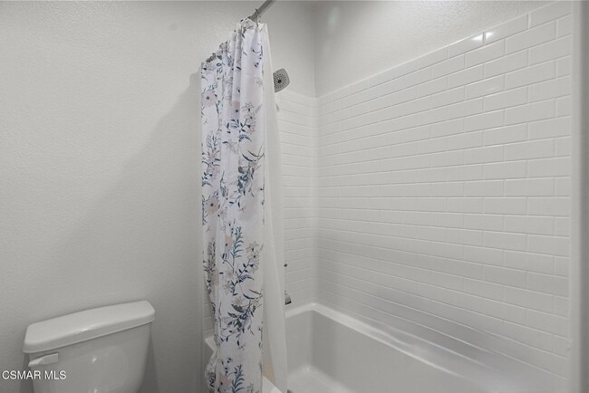 Building Photo - 122 Red Brick Dr