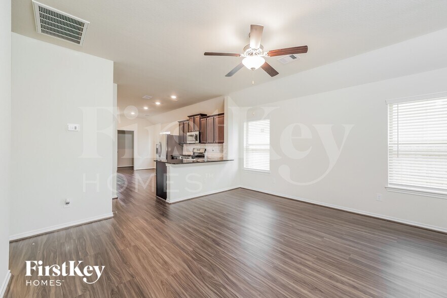 Building Photo - 23735 Woodgreen Terrace Dr