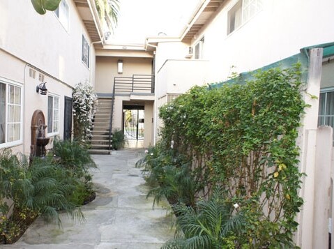 Building Photo - 056