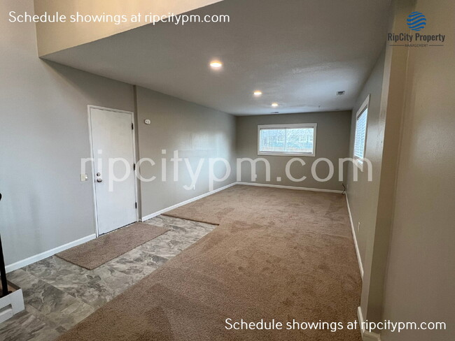 Building Photo - Remodeled 3-Bedroom Home with Spacious Lay...