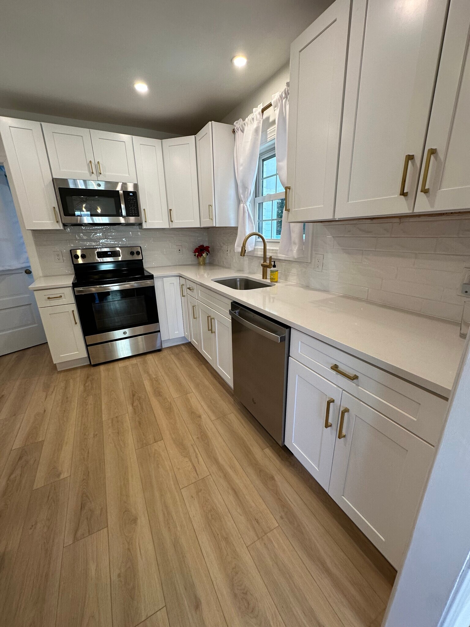 Building Photo - 108 Homewood Rd