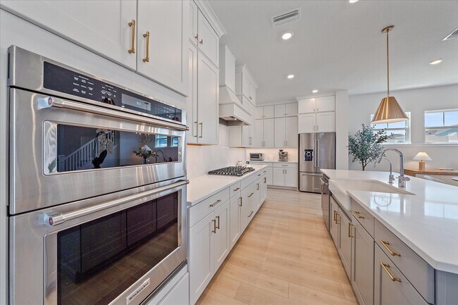 Building Photo - 7279 Kodiak Ln