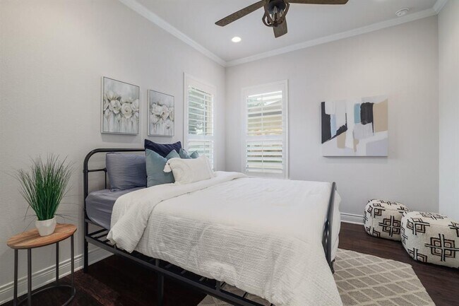 Building Photo - 308 Aldea Cove
