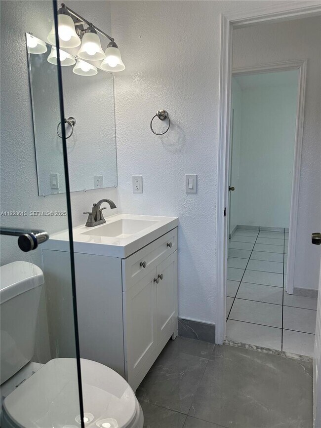 Building Photo - 12500 SW 251st Terrace