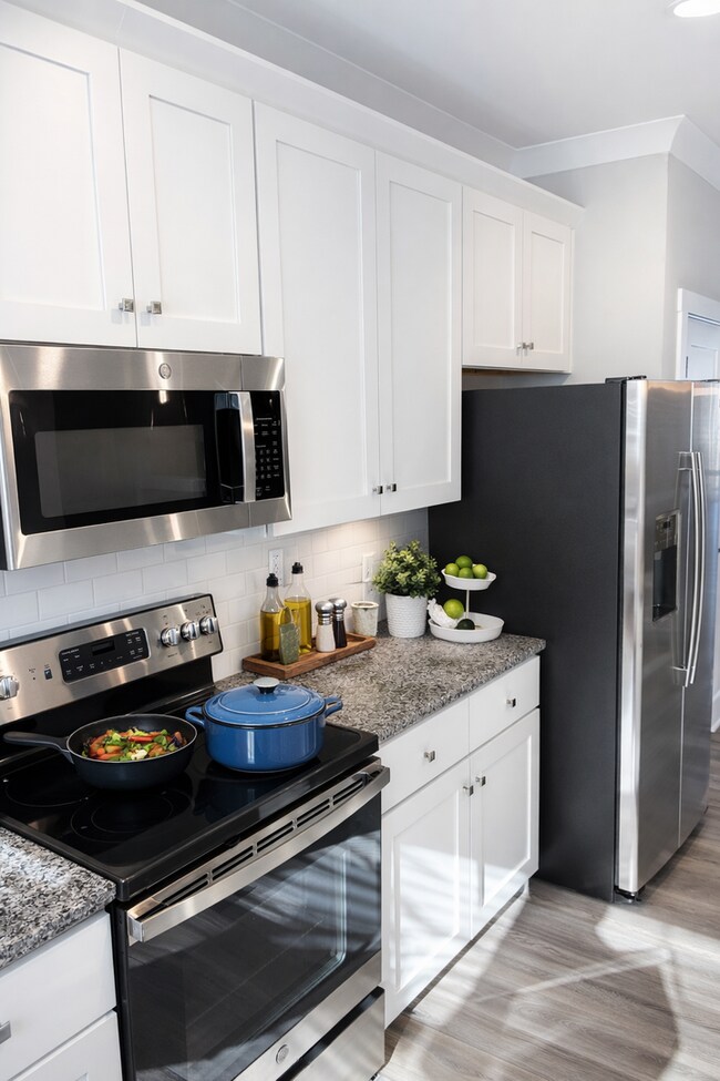 Building Photo - COMING SOON : 3BR w/ 2-Car Garage + Patio