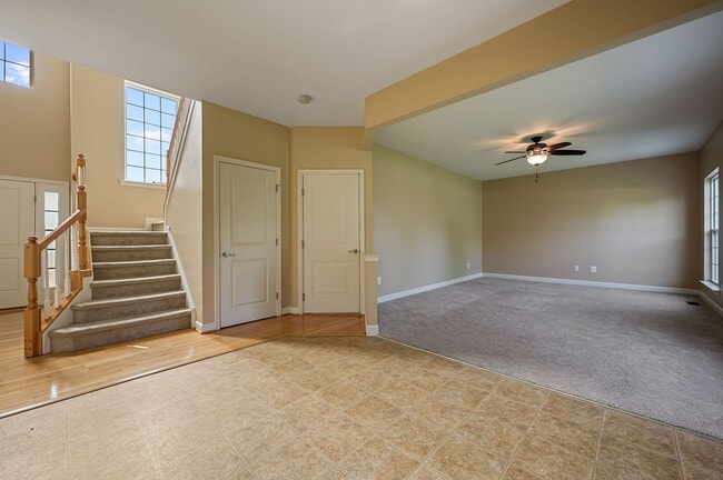 Building Photo - 463 Quail Landing Cir