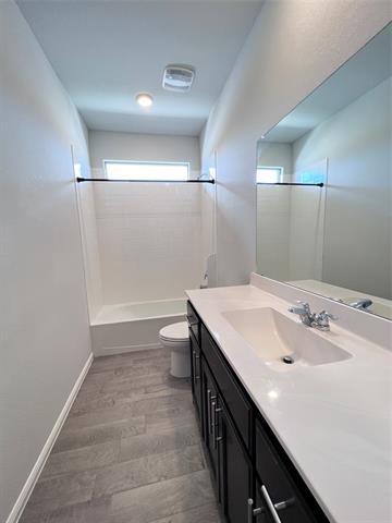 Building Photo - 617 Blacktail Dr