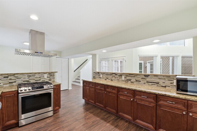 Building Photo - 14210 Briarhills Pkwy