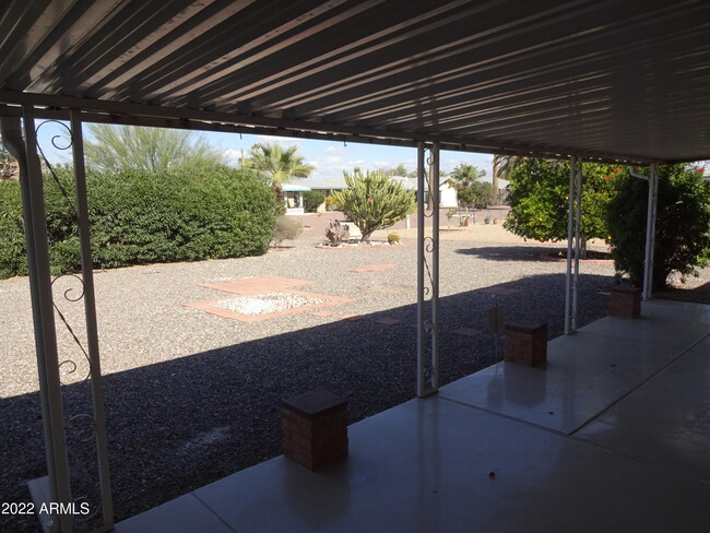 Building Photo - 9930 W Oak Ridge Dr