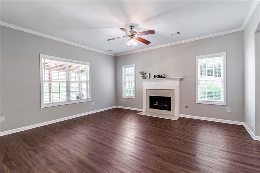 Building Photo - 134 Lexington Parke Dr