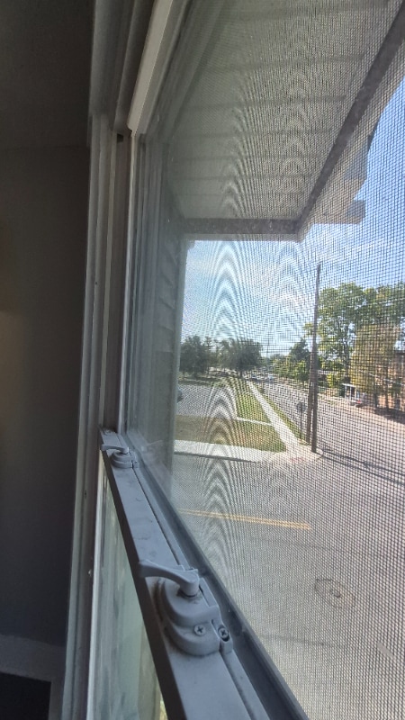 Building Photo - 916 Riverview Terrace