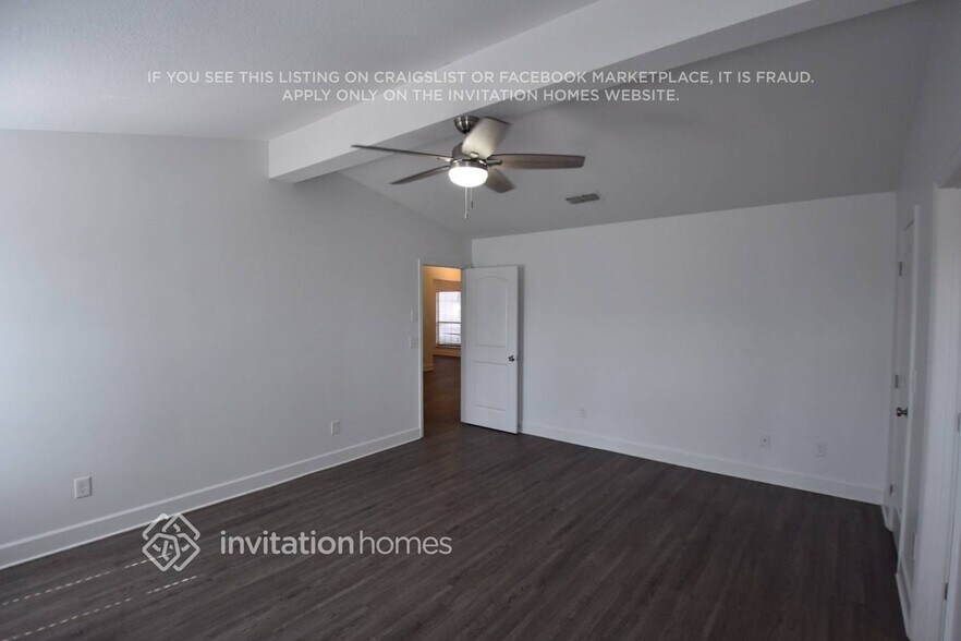 Building Photo - 12454 Rochford Ln