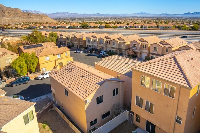 Building Photo - 10505 Cold Mountain Ave