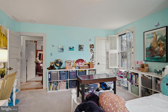 Building Photo - 4414 Lowell St NW