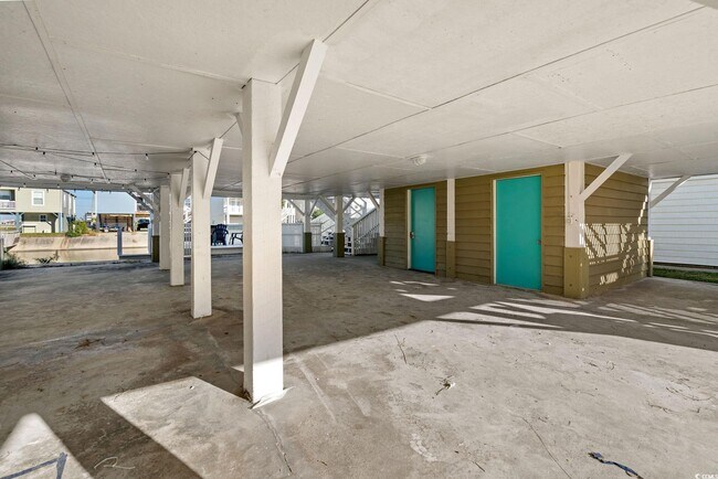 Building Photo - 308 36th Ave N