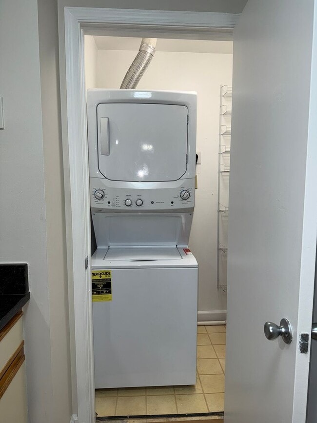 Building Photo - Silver Spring Condo with Modern Comforts and Active Lifestyle Amenities