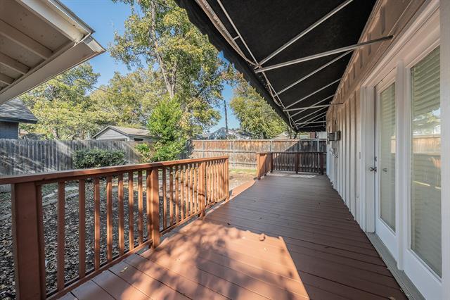 Building Photo - 2412 Kenley St