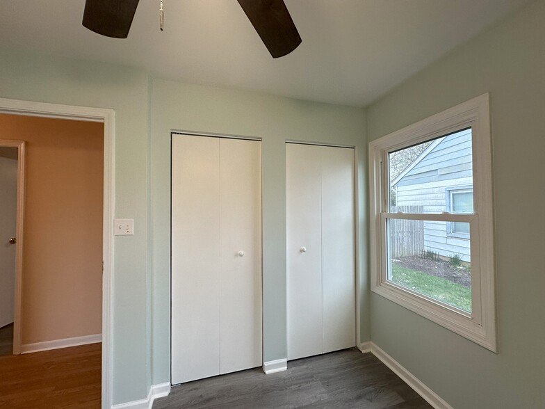 Building Photo - 508 Kenyon Ave