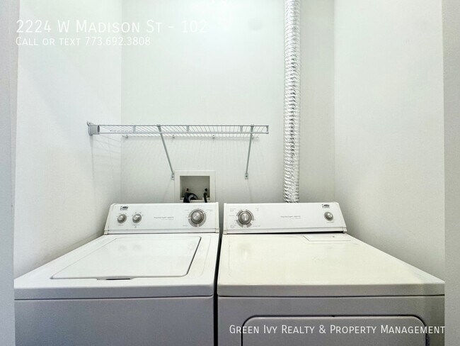 Building Photo - 2224 W Madison St