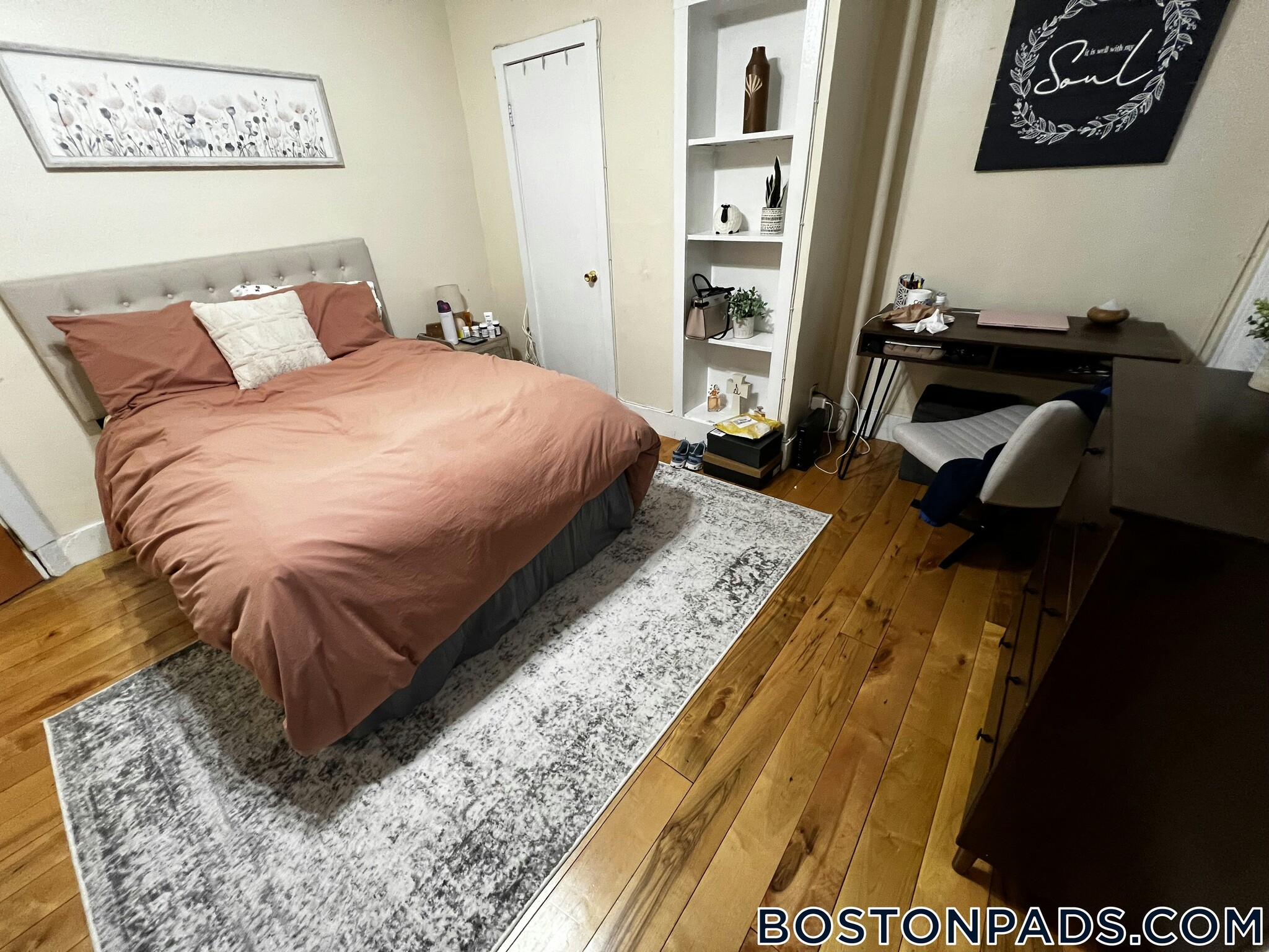 Building Photo - 108 Myrtle St