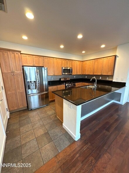 Building Photo - 1279 Par Three Dr