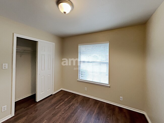 Building Photo - 4124 Wensledale Dr