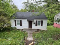 Building Photo - One Story House off Thomas Road