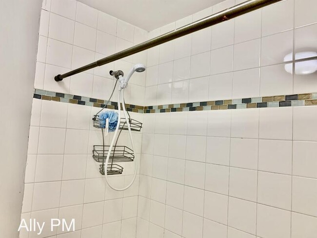 Building Photo - 2383 Austin Dr