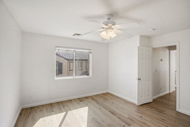 Building Photo - Well Kept Summerlin 3 Bedroom Home