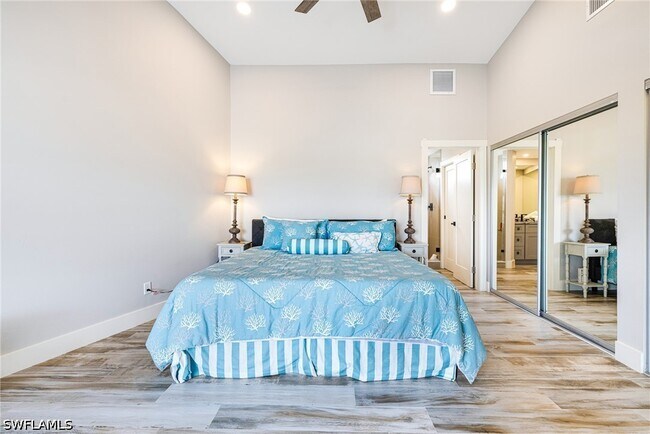 Building Photo - 1911 SE 32nd Terrace