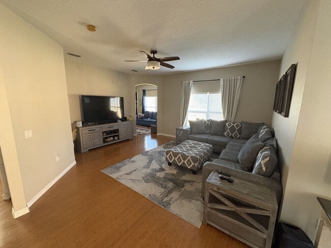 Building Photo - Florida Living Starts Here — Gated, Single-Story, Move-In Ready May 1!