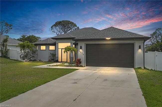 Primary Photo - Spacious 4 Bedroom, 3 Bath Single-Family H...