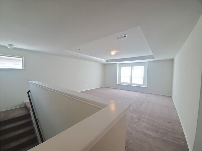 Building Photo - 14614 Sierra Garden Dr