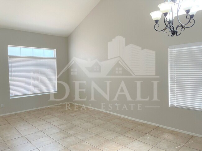 Building Photo - 8535 W Vogel Ave