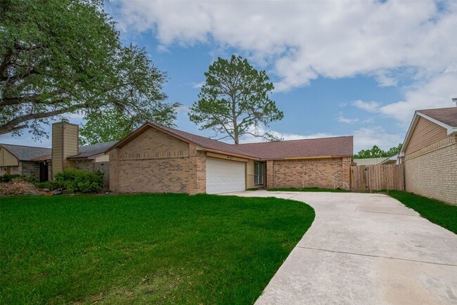 Building Photo - 16250 Rancho Blanco Dr