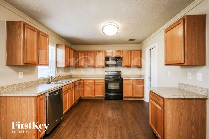 Building Photo - 2980 Santa Sabina Dr