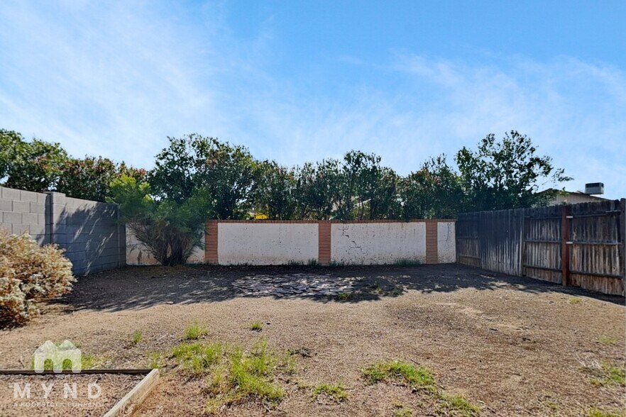 Building Photo - 18801 N 33rd Dr