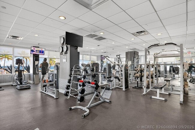 Building Photo - 209 N Fort Lauderdale Beach Blvd