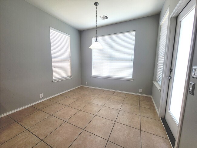 Building Photo - 17006 Cherokee Lake Ln