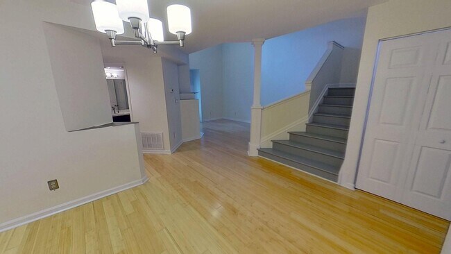 Building Photo - 3813 Carnegie Ln