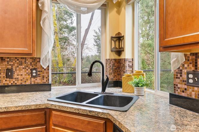 Building Photo - 21912 SE 240th Pl