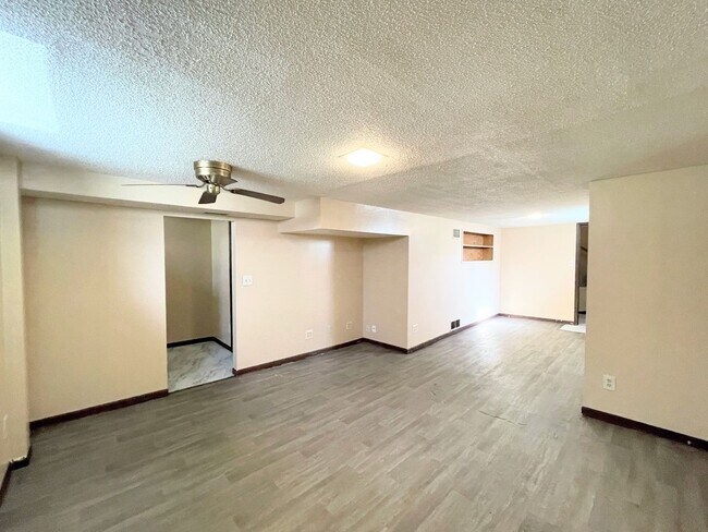 Building Photo - Cozy 3 bed 2 bath home with basement in Wichita