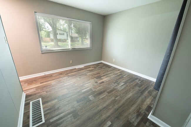 Building Photo - 5258 Kornwal Dr