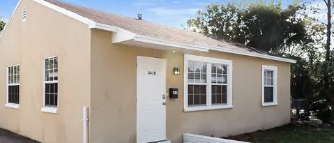 Primary Photo - 4610 Pinewood Ave
