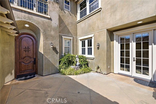 Building Photo - 18 Via Cima